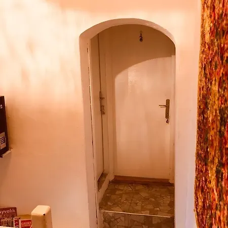 Konukevi Moda Ayvalı