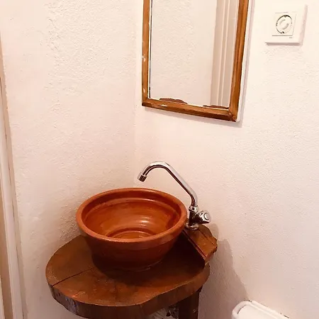 בית הארחה Moda