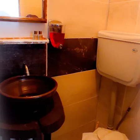 בית הארחה Moda *