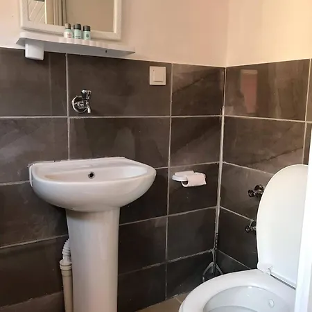 בית הארחה Moda